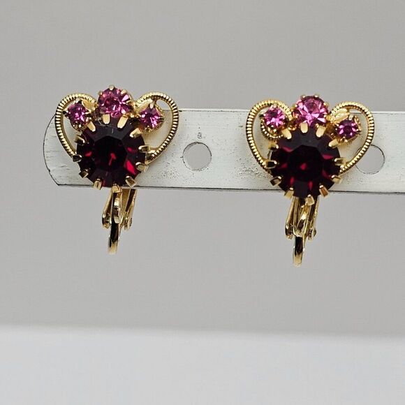 Vintage Pink Red Rhinestone Open Work Textured Gold Tone Rope Clip On Earrings - Picture 1 of 9